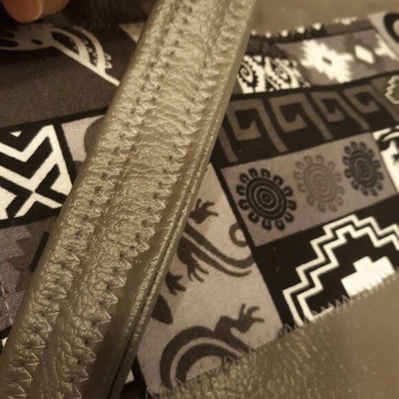New Southwestern Kokopelli Shoulder Bag Purse Gray Faux Leather travel pouch - Picture 10 of 11